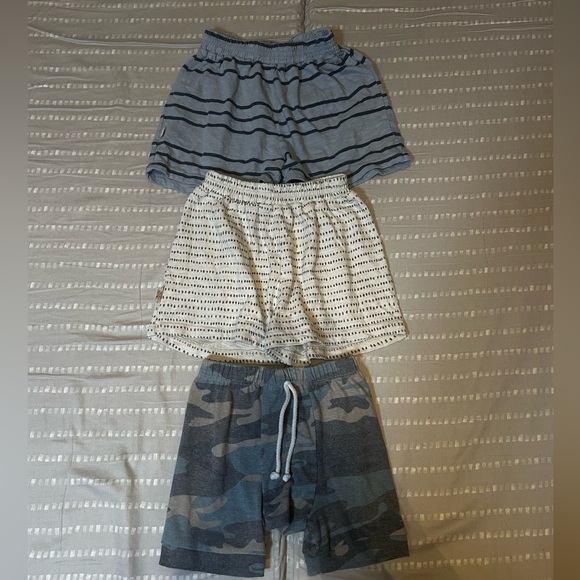 Childhoods Boys Clothing Lot - Picture 10 of 13